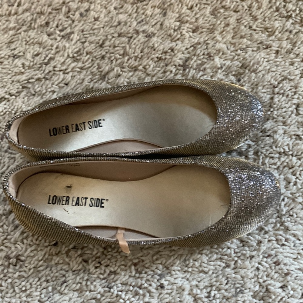Girls, sparkly dress flats, size 5, like new condition!